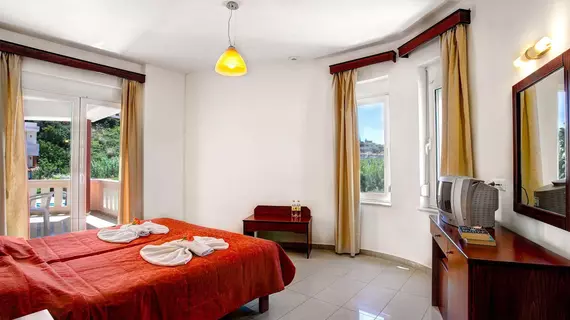 Artemis Apartments | Girit Adası - Kandiye (bölge) - Hersonissos