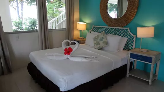 Momo Beach House | Bohol - Panglao