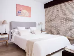 Puerta Catedral Studios | Andalucia - Seville İli - Sevilla - Casco Antiguo