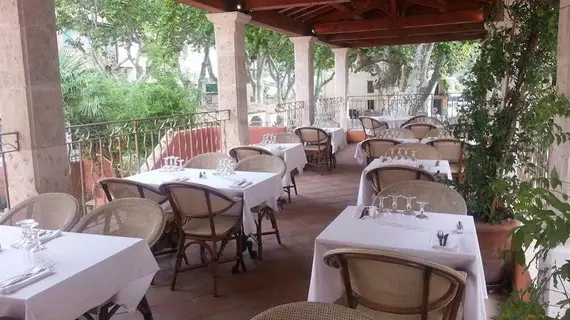 Hostellerie de Cotignac | Provence - Alpes - Cote d'Azur - Var - Draguignan (ve civarı) - Cotignac