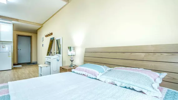 Lighthome Pension | Jeju Adası - Seogwipo - Namwon