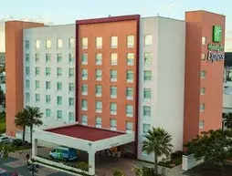 Holiday Inn Express & Suites Guadalajara Aeropuerto | Jalisco - Guadalajara (ve civarı) - Tlaquepaque