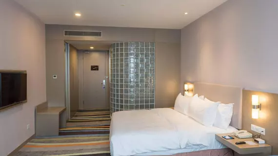 Holiday Inn Express Guangzhou Baiyun Airport | Guangdong - Guangzhou (ve civarı) - Guangzhou - Renhezhen