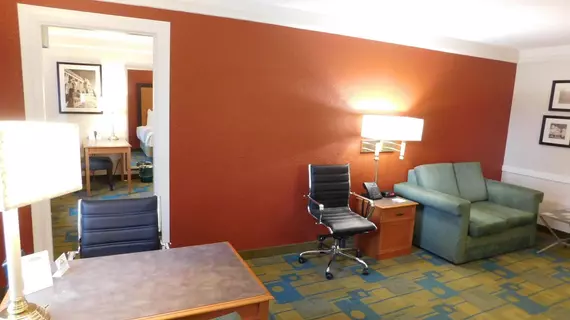 Days Inn and Suites Schaumburg | İllinois - Schaumburg