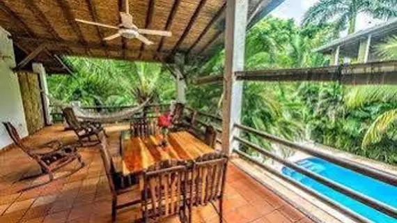 Hotel Atrapasueños | Puntarenas (ili) - Cobano - Santa Teresa