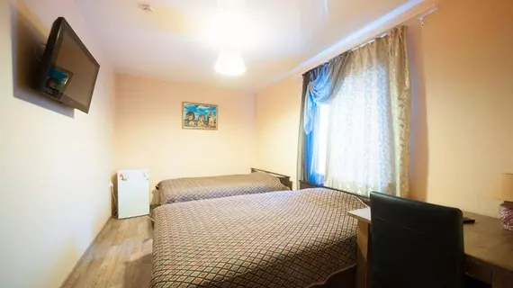 Lait Hotel on Shcherbakova Street | Sverdlovsk Federal Bölgesi - Yekaterinburg (ve civarı) - Yekaterinburg