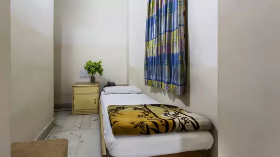 Hotel Sunshine | Batı Delhi - Ulusal Eyalet Başkenti Delhi - Delhi (ve civarı) - Yeni Delhi - Karol Bagh