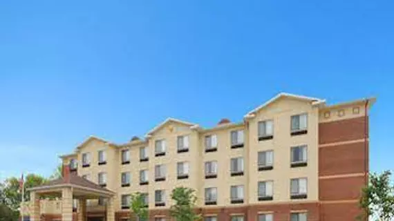 Comfort Inn & Suites Montgomery | Alabama - Montgomery (ve civarı) - Montgomery