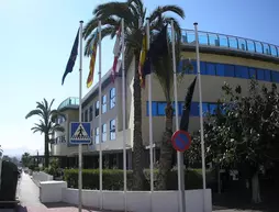 Hotel Rober Palas | Valencia Bölgesi - Alicante (vilayet) - Marina Baja - L'Alfas del Pi