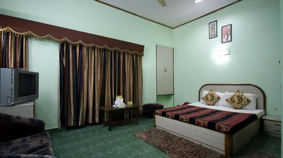 Hotel Woodland Deluxe | Batı Delhi - Ulusal Eyalet Başkenti Delhi - Delhi (ve civarı) - Yeni Delhi - Paharganj