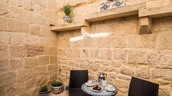 Julesy’s BnB | Malta - Bormla - Cospicua