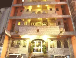 Hotel Mayur Assam | Batı Delhi - Ulusal Eyalet Başkenti Delhi - Delhi (ve civarı) - Yeni Delhi - Paharganj