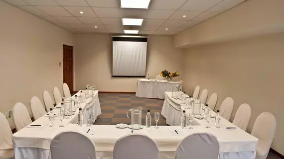 Bon Hotel Midrand | Gauteng - City of Tshwane - Johannesburg (ve civarı) - Midrand