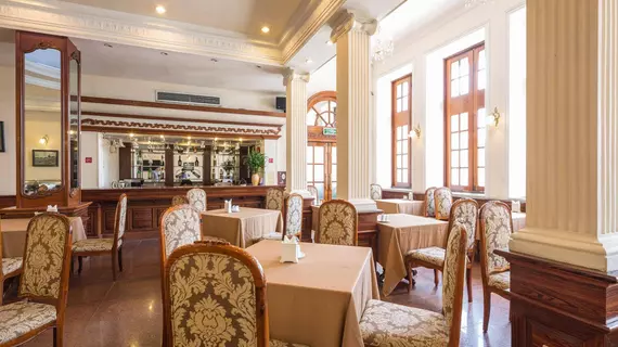 Riverside Hotel | Binh Duong (vilayet) - Ho Şi Min Şehri (ve civarı) - Ho Chi Minh City - Quận 1 - Bach Dang Nehir Kenarı