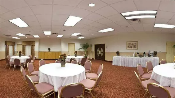 Holiday Inn Express Hotel & Suites Tampa Stadium-Airport | Florida - Tampa (ve civarı) - Tampa