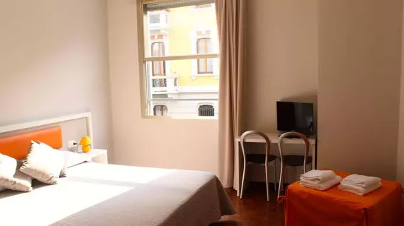 Hotel Due Giardini | Lombardy - Milano (ve civarı) - Milano - Merkez İstasyonu