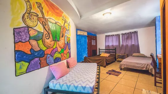 Pura Vida Hostel | Guanacaste - Tamarindo