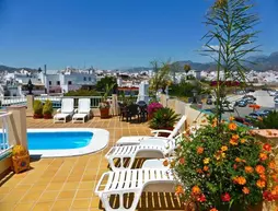 Villa Carabeo Playa | Andalucia - Malaga İli - La Axarquía - Nerja - Nerja Kent Merkezi