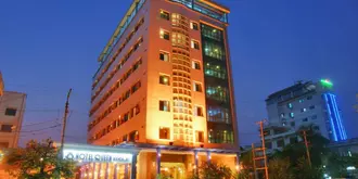 Hotel Queen Mandalay