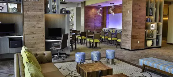 Fairfield Inn and Suites Savannah Midtown | Georgia - Savannah (ve civarı) - Savana - Midtown