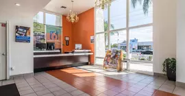 Motel 6 Redlands | Kaliforniya - San Bernardino County - San Bernardino (ve civarı) - Redlands