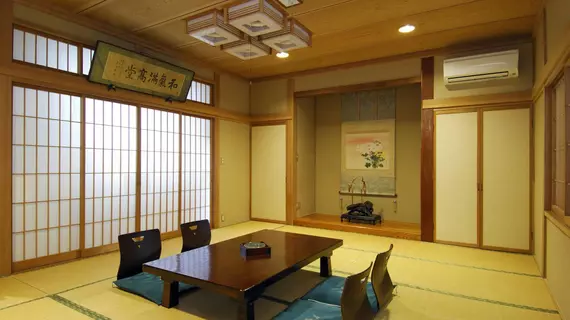 Chuoukan Shimizuya Ryokan | Nagano (idari bölge) - Kitaazumi - Nagano (ve civarı) - Nagano