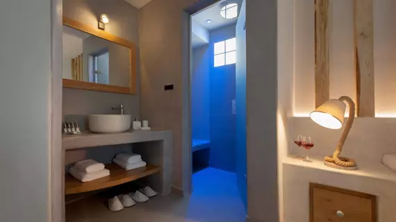 Neptune Luxury Spa Suites | Ege Adaları - Santorini