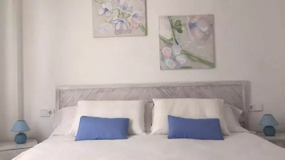 ALL SUITE IBIZA APARTHOTEL | Balearic Adaları - İbiza Adası - Sant Antoni de Portmany