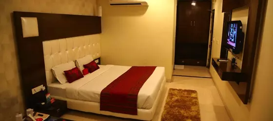 Hotel Diamond Plaza | Pencap - Chandigarh (ve civarı) - Chandigarh