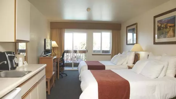 Lakeside Lodge and Suites | Washington - Wenatchee - Lake Chelan (ve civarı) - Chelan