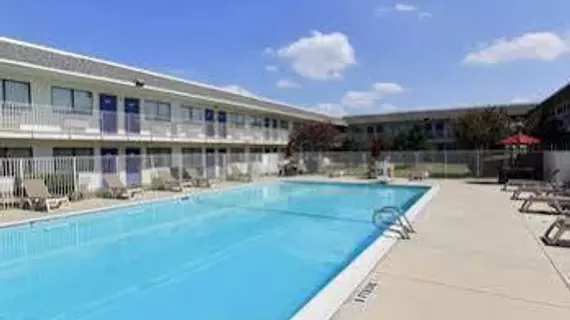 Motel 6 Austin North | Teksas - Austin (ve civarı) - Austin