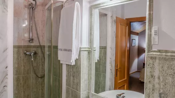 Hotel Herradura | Galicia - La Coruna (vilayet) - Santiago de Compostela - Santiago de Compostela Kent Merkezi