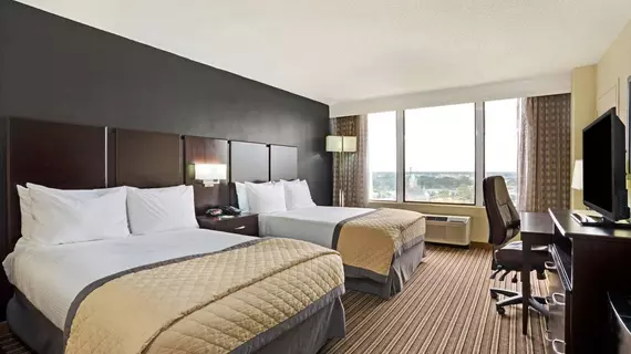 Norfolk Plaza Hotel | Virginia - Norfolk - Virginia Beach (ve civarı) - Norfolk