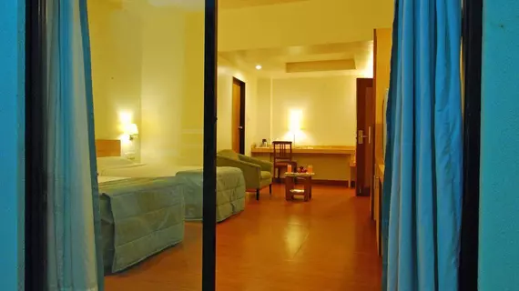 Phoenix Hotel | Maharaştra - Pune Bölgesi - Pune