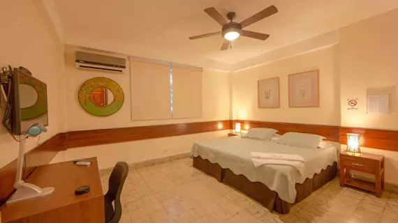 Hostal Entre 2 Aguas | Panama (ili) - Panama - Bella Vista - El Cangrejo