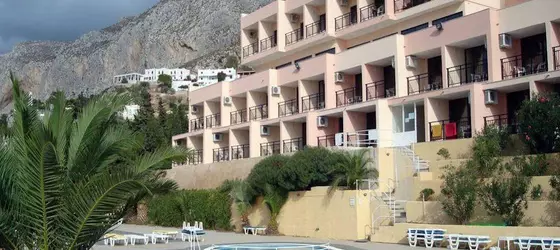 Plaza Hotel | Ege Adaları - Kilimli (Kelemez) - Massouri