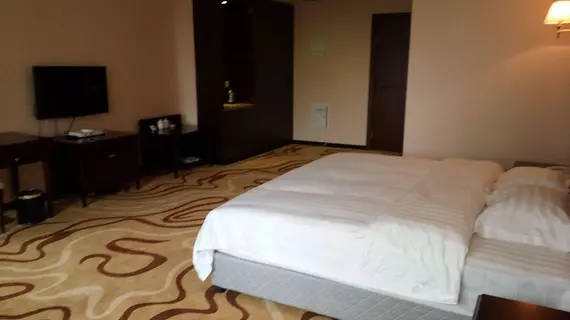 Ruijia Hotel Chengdu Airport | Sişuan - Chengdu - Shuangliu District