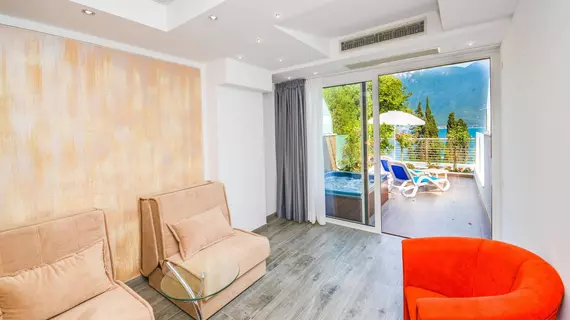 Garda Suite | Lombardy - Brescia (il) - Limone sul Garda