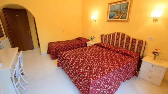 Hotel Bed In Roma | Lazio - Roma (ve civarı) - Roma Kent Merkezi - Rione XVIII Castro Pretorio