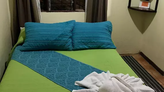 Cabinas El Pueblo Bed & breakfast | Puntarenas (ili) - Monteverde