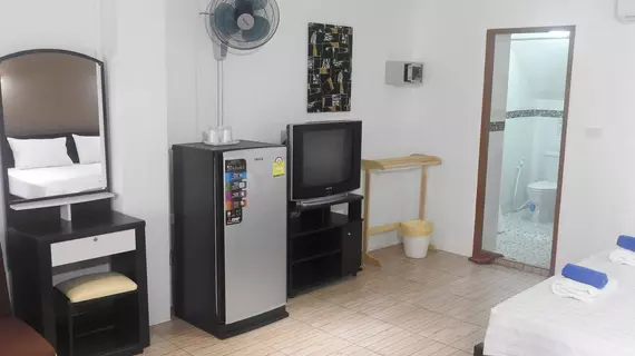 Allstar Guesthouse | Phuket (ve civarı) - Thalang