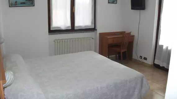 Albergo Breglia | Lombardy - Como (il) - Plesio