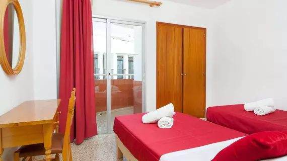 Apartamentos Puet | Balearic Adaları - İbiza Adası - Sant Antoni de Portmany