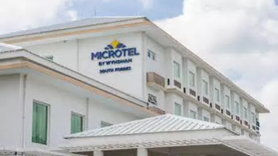 Microtel by Wyndham South Forbes | Laguna - Santa Rosa