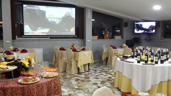 Hotel Supersonik | Calabria - Cosenza (vilayet) - Acri