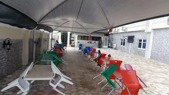 Dublina Suites | Lagos (ve civarı) - Lagos - Festac