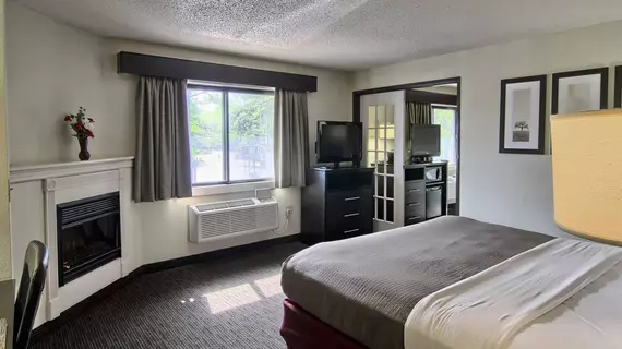 GrandStay and Suites of Traverse City | Michigan - Leelandau County - Traverse City (ve civarı) - Traverse City