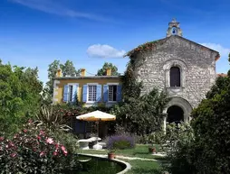 Mas de la Chapelle | Provence - Alpes - Cote d'Azur - Bouches-du-Rhone (bölge) - Arles (ve civarı) - Arles