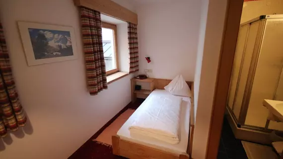 Hotel Greif | Trentino-Alto Adige - Güney Tirol (il) - Malles Venosta