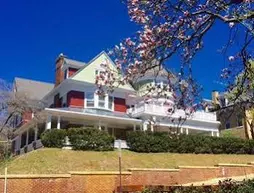 Berkeley House Bed and Breakfast | Virginia - Staunton (ve civarı) - Staunton